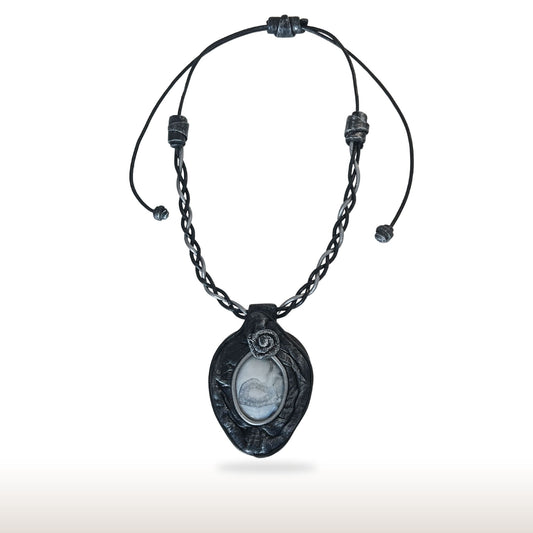 Agate Blossom Leather Necklace - DivineGemCat