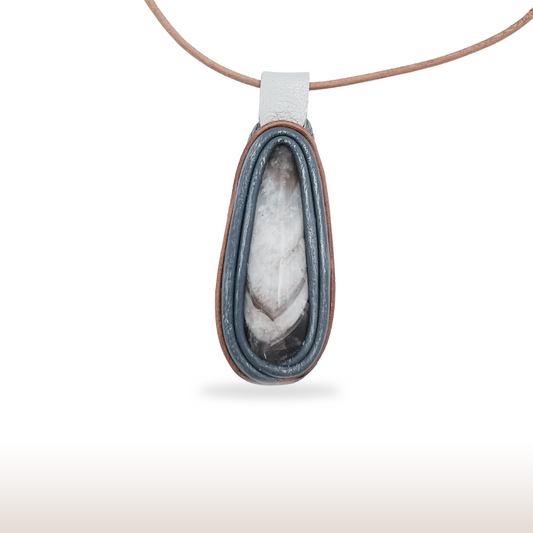 Amethyst leather necklace