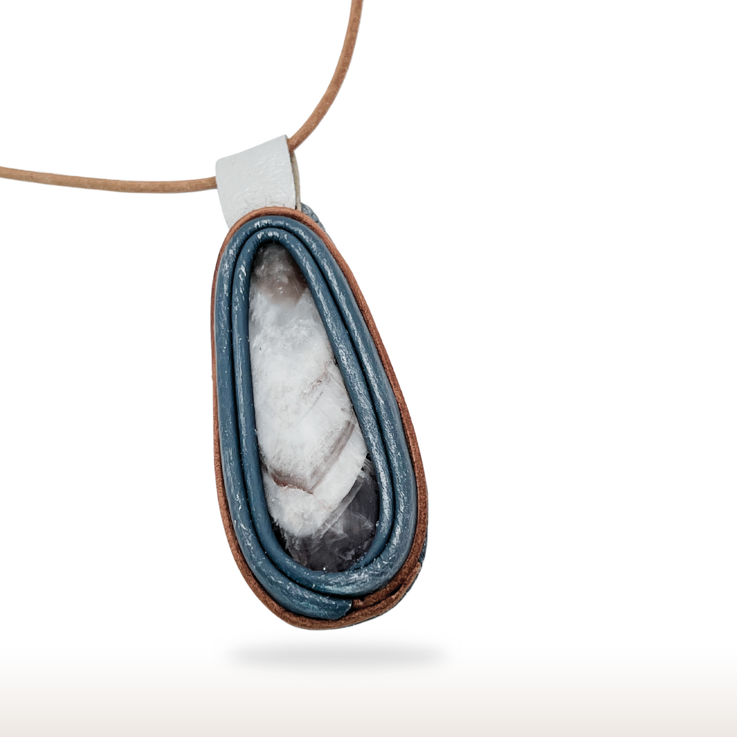 Amethyst leather necklace